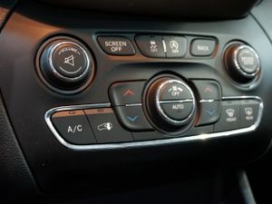 Jeep Cherokee 2.2 CRD 200 CV Limited Auto 4x4 Ac. D.II - Foto 18