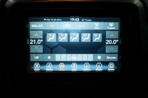 Jeep Renegade Change the Way 1.0 Turbo 88 kW (120 CV) 4x2 - Foto 18