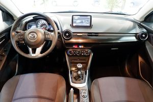 Mazda 2 Mazda Style 1.5 SKYACTIV-G 90 CV - Foto 8