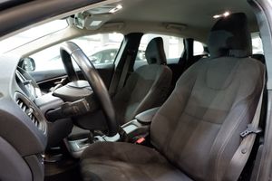 Volvo V40 2.0 T2 Kinetic - Foto 10