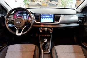 Kia Stonic 1.0 T-GDi MHEV iMT 74 kW (100 CV) Concept - Foto 9