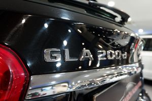 Mercedes Clase GLA 200d AMG Line - Foto 7