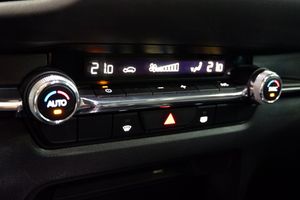 Mazda CX-30 Skyactivd 1.8 Zenith - Foto 16