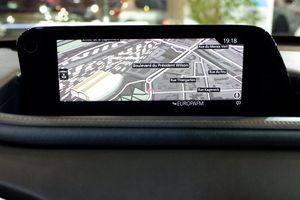 Mazda CX-30 Skyactivd 1.8 Zenith - Foto 17