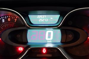 Renault Captur 1.3tCe Zen 130cv - Foto 19