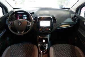 Renault Captur 1.3tCe Zen 130cv - Foto 8