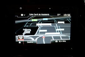 Renault Captur 1.3tCe Zen 130cv - Foto 14