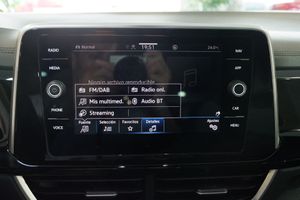 Volkswagen T-Roc T-Roc R-Line 1.5 TSI 110 kW - Foto 18
