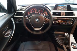 BMW Serie 3 318d - Foto 9