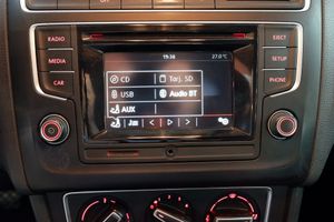 Volkswagen Polo Advance 1.2 TSI 90cv BMT - Foto 15