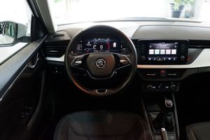 Skoda Kamiq 1.0 TSI 81 kW - Foto 9