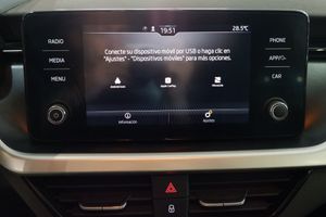 Skoda Kamiq 1.0 TSI 81 kW - Foto 18