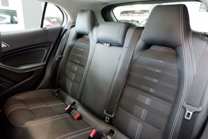 Mercedes GLA 180 - Foto 7