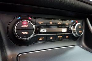 Mercedes GLA 180 - Foto 14