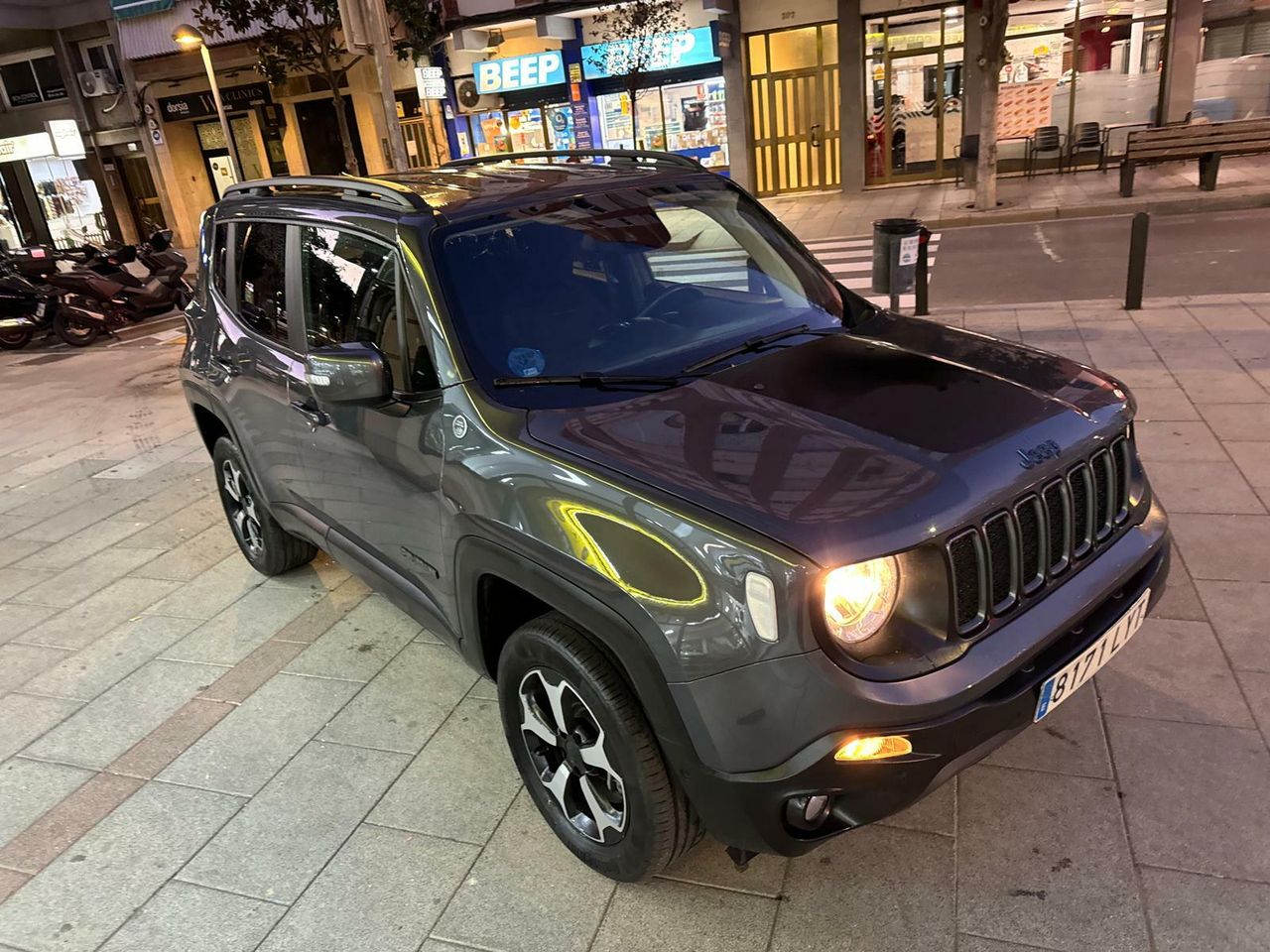 Jeep Renegade 4x4 HIBRIDO 2022 - Foto 1