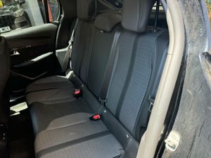 Peugeot 208 ALLURE  PURETECH 2022 - Foto 7