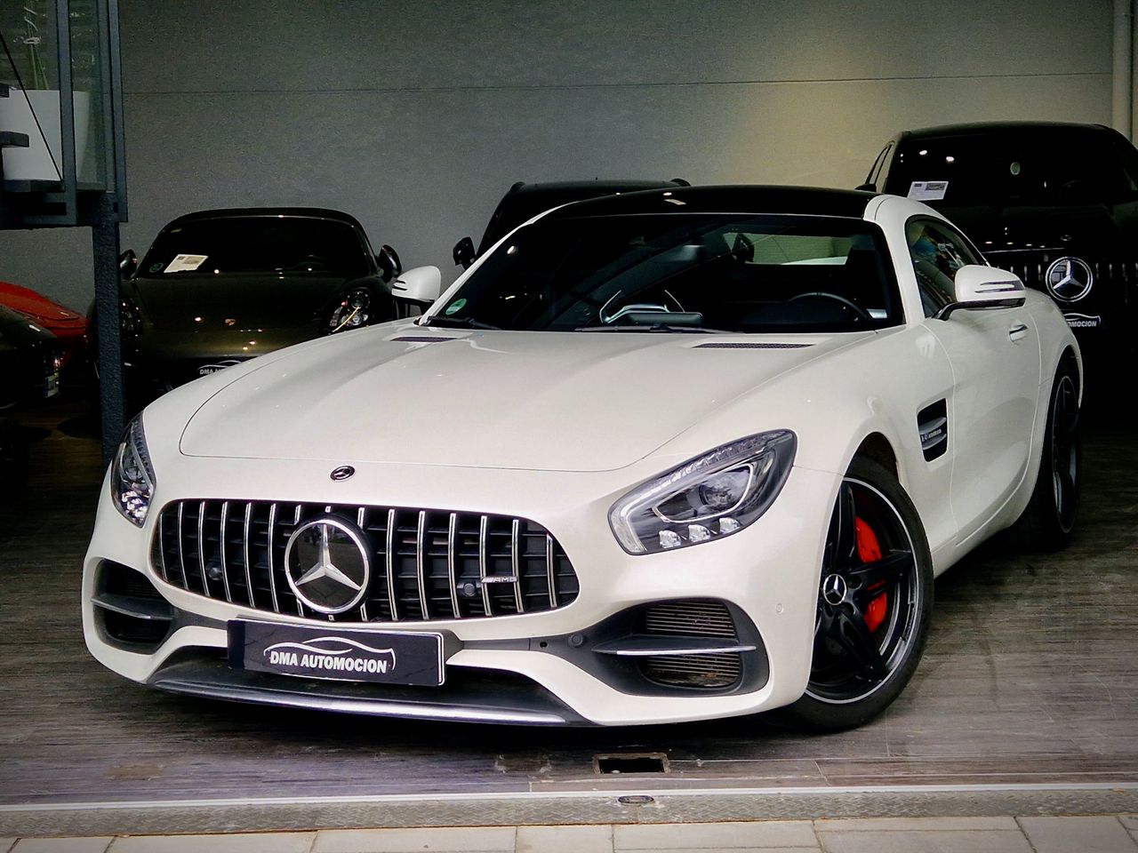 Mercedes AMG-GT  S.  - Foto 1