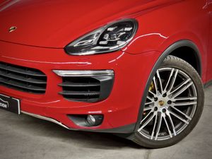 Porsche Cayenne .  - Foto 12