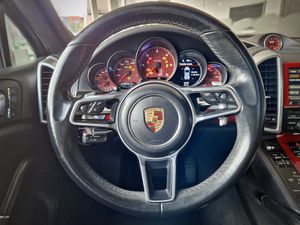 Porsche Cayenne .  - Foto 20