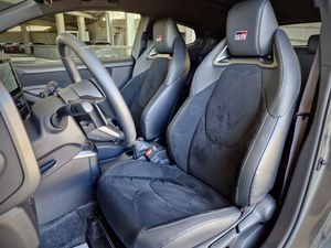 Toyota GR Yaris .GR-FOUR  - Foto 3