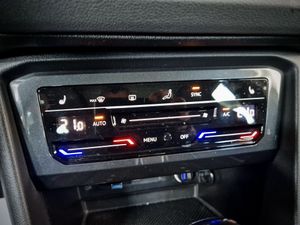 Volkswagen Tiguan R  - Foto 17
