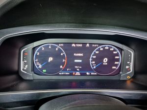 Volkswagen Tiguan R  - Foto 9