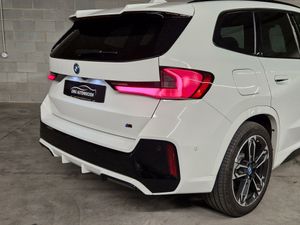 BMW iX1 xDrive30e  - Foto 6