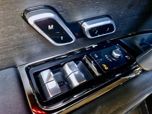 Land-Rover Range Rover Sport Dynamic SE  - Foto 3