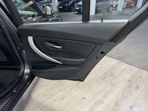 BMW Serie 3 318D  - Foto 14