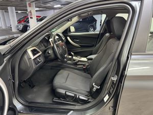 BMW Serie 3 318D  - Foto 9