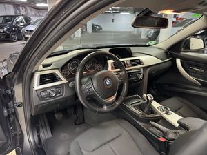BMW Serie 3 318D  - Foto 11