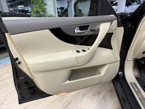 Infiniti FX 30D s  - Foto 15
