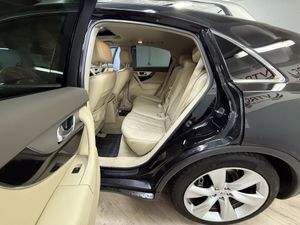 Infiniti FX 30D s  - Foto 11