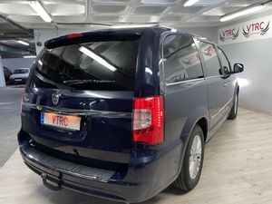 Lancia Voyager 2.8CRDi  - Foto 27