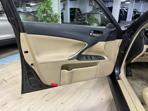 Lexus IS 220D  - Foto 8