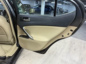 Lexus IS 220D  - Foto 12