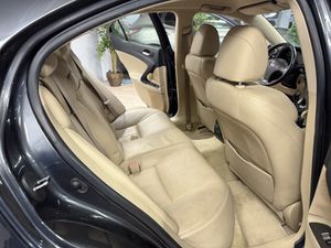 Lexus IS 220D  - Foto 11