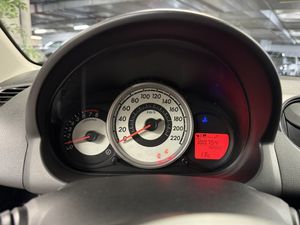 Mazda 2 1.3  - Foto 10