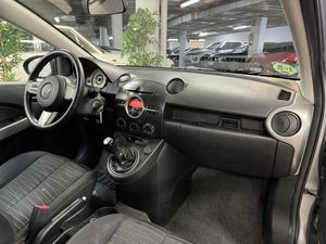 Mazda 2 1.3  - Foto 3