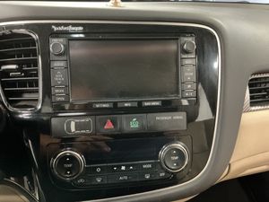 Mitsubishi Outlander 220 DID Kaiteki Auto 4WD  - Foto 23