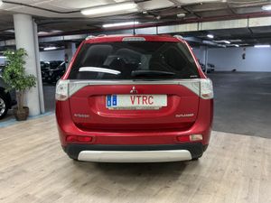 Mitsubishi Outlander 220 DID Kaiteki Auto 4WD  - Foto 31