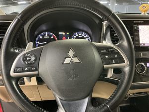 Mitsubishi Outlander 220 DID Kaiteki Auto 4WD  - Foto 28