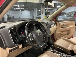 Mitsubishi Outlander 220 DID Kaiteki Auto 4WD  - Foto 20
