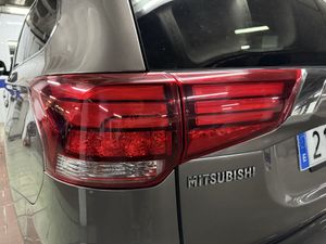 Mitsubishi Outlander plug-in híbrido OUTLANDER PHEV KAITEKI 4WD  - Foto 9