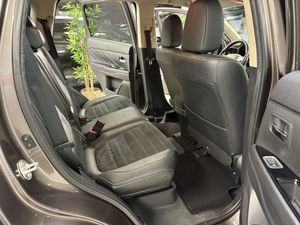 Mitsubishi Outlander plug-in híbrido OUTLANDER PHEV KAITEKI 4WD  - Foto 29