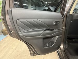 Mitsubishi Outlander plug-in híbrido OUTLANDER PHEV KAITEKI 4WD  - Foto 19