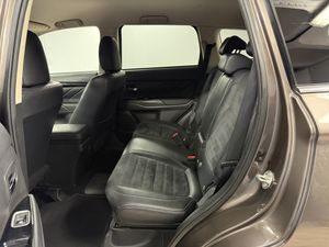 Mitsubishi Outlander plug-in híbrido OUTLANDER PHEV KAITEKI 4WD  - Foto 20