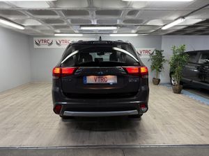 Mitsubishi Outlander plug-in híbrido OUTLANDER PHEV KAITEKI 4WD  - Foto 34