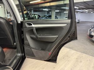 Porsche Cayenne S  - Foto 17