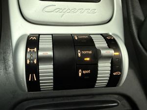 Porsche Cayenne S  - Foto 28